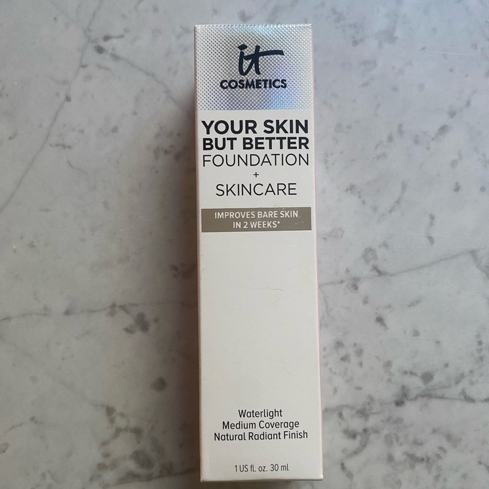 NIB IT Cosmetics Your Skin But Better Foundation light neutral 22